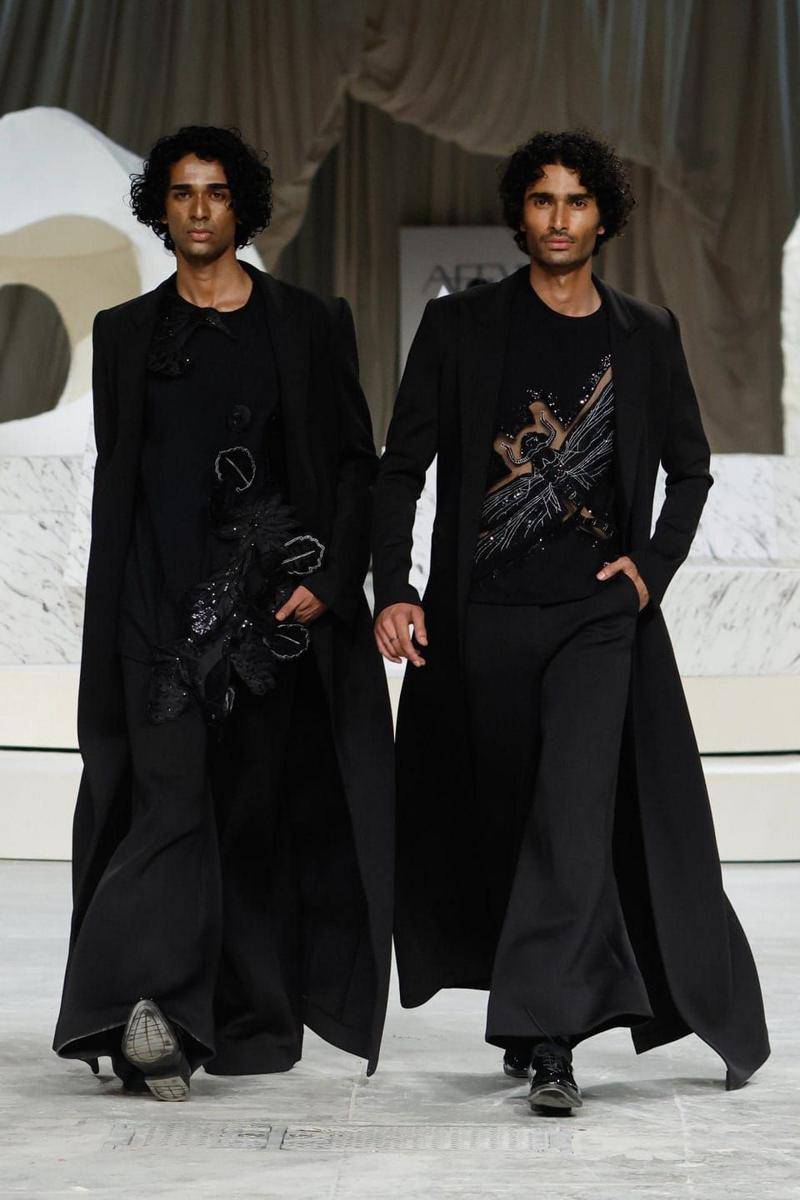 AFEW Rahul Mishra F/W '24 di Lakme Fashion Week 2024 (instagram.com/substanceismystyle)