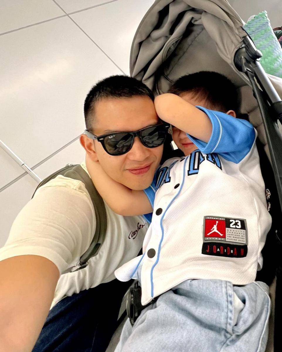potret keluarga Rezky Adhitya (instagram.com/thereal_rezkyadhitya)