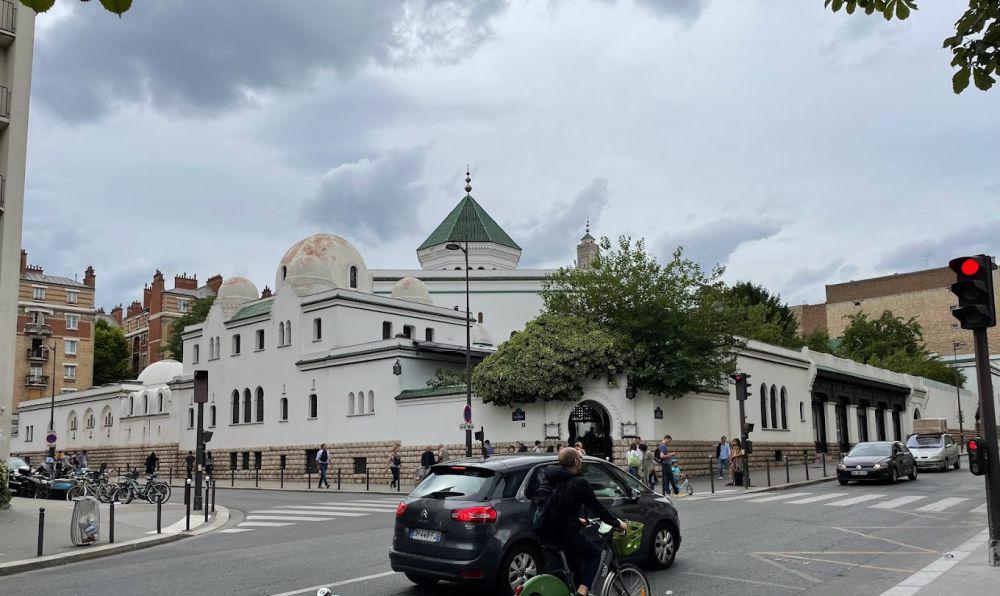 3 Masjid di Prancis yang Rayakan Salat Id, Simbol Toleransi Agama