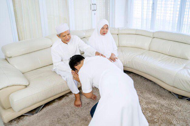 5 Hal Dasar yang Sering Dilupakan saat Meminta Maaf di Hari Lebaran