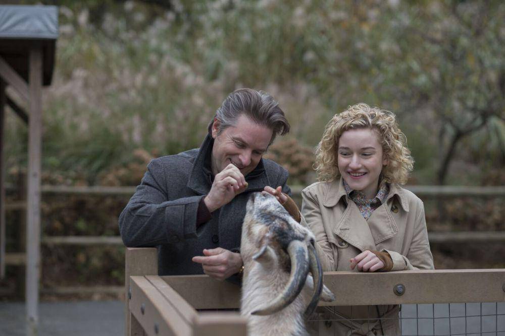 Julia Garner dalam serial Modern Love (dok. Amazon Prime Video/Modern Love)