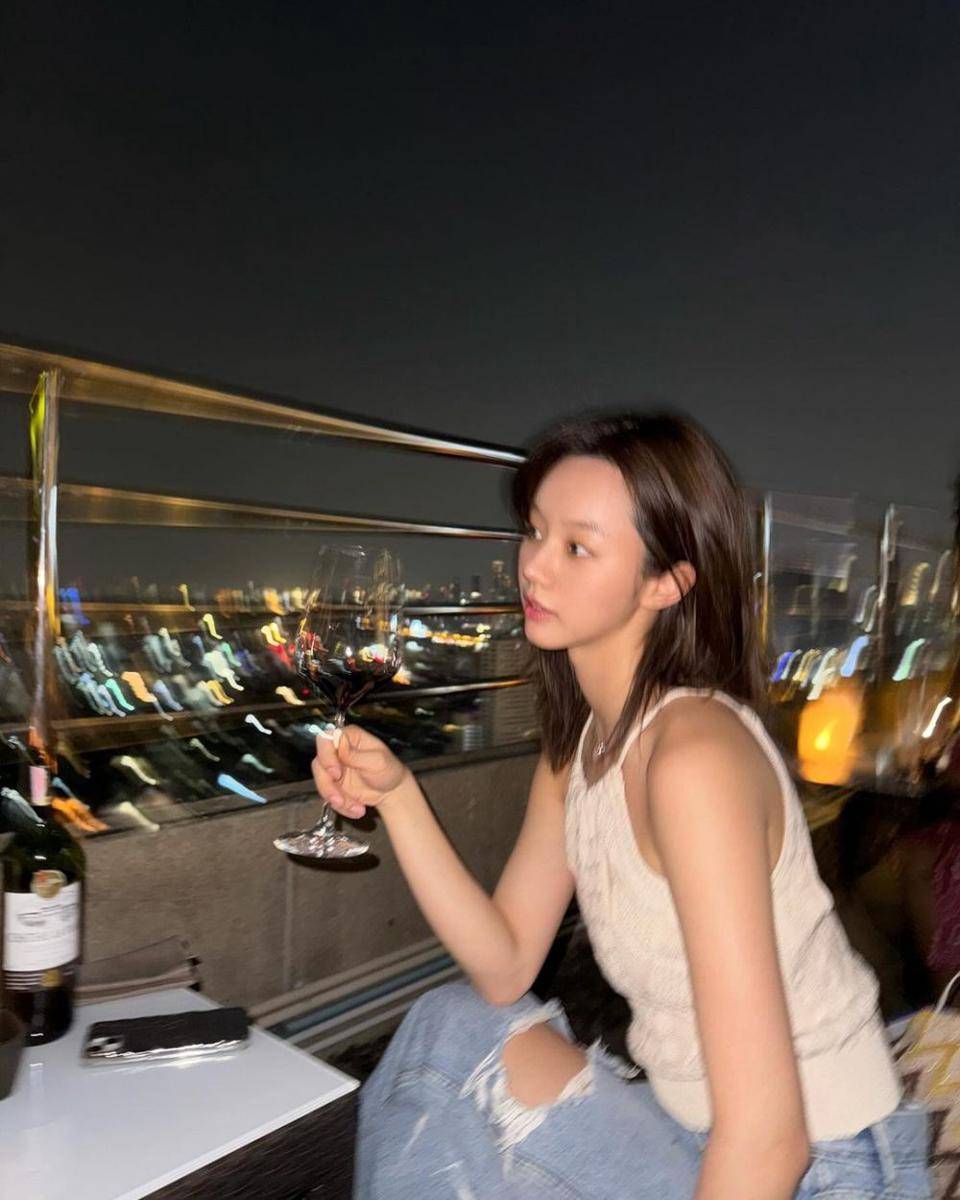 Lee Hyeri (instagram.com/hyeri_0609)