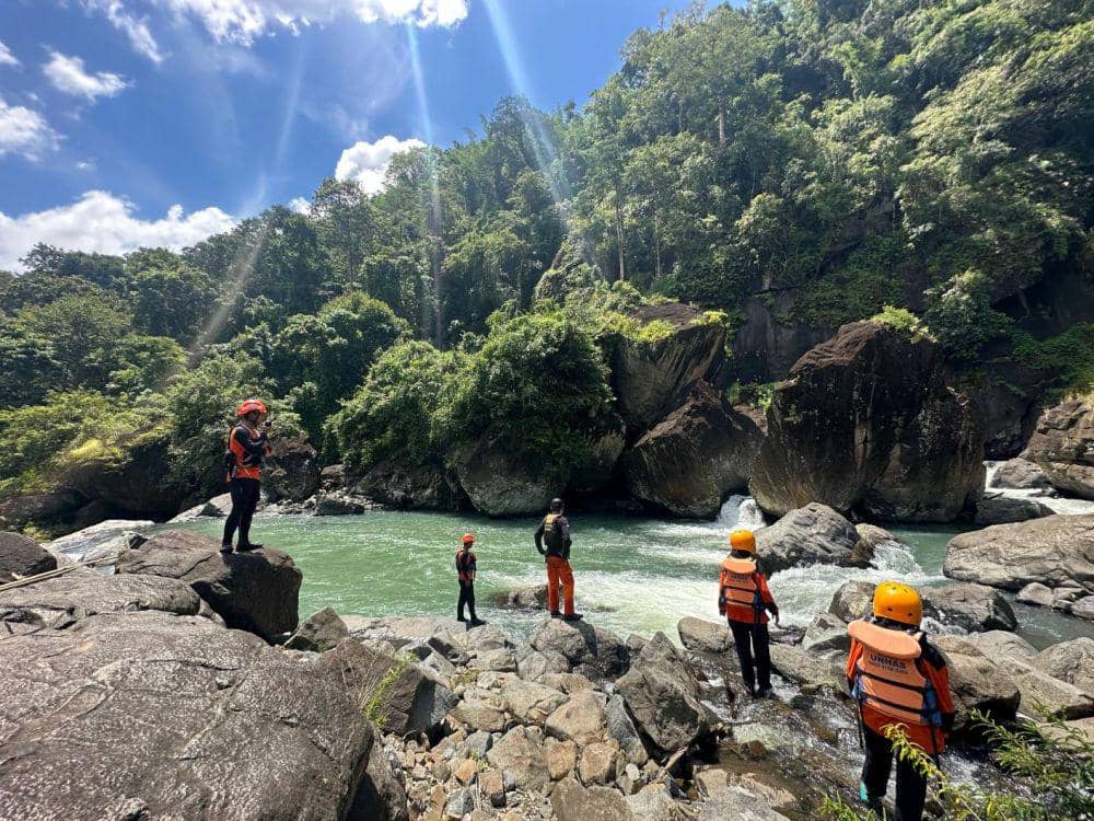 Pria Tenggelam di Air Terjun Gowa Tak Ditemukan