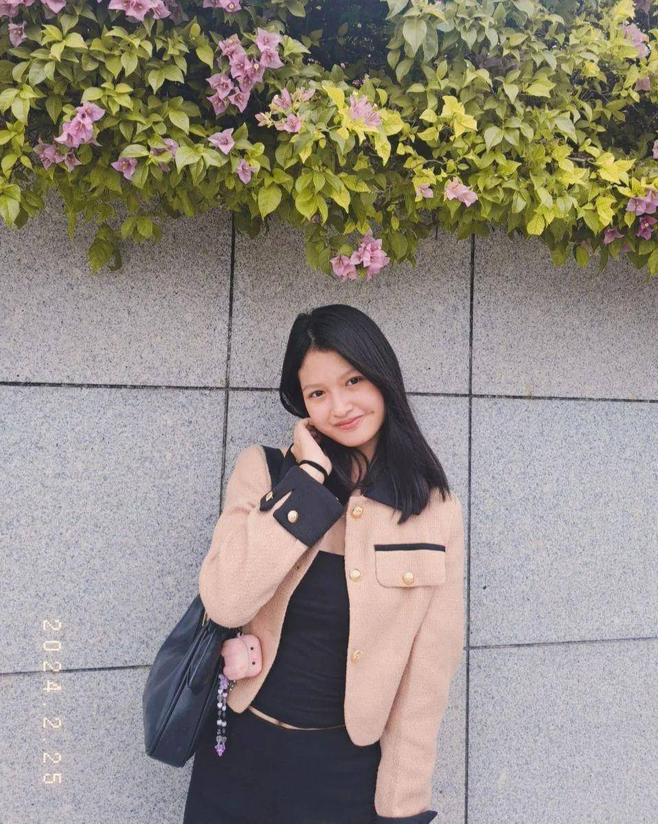 Elin JKT48 (instagram.com/jkt48.elin_)