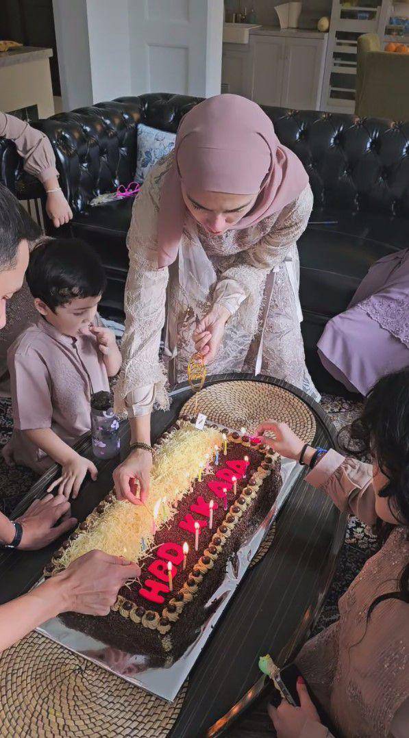 potret perayaan ultah ke-18 Ara anak Ussy (instagram.com/ussypratama)