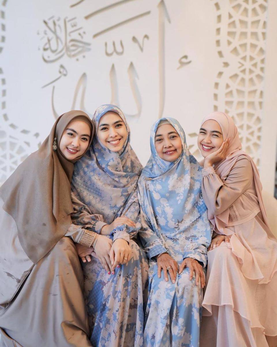 potret keluarga Oki Setiana Dewi (instagram.com/okisetianadewi)