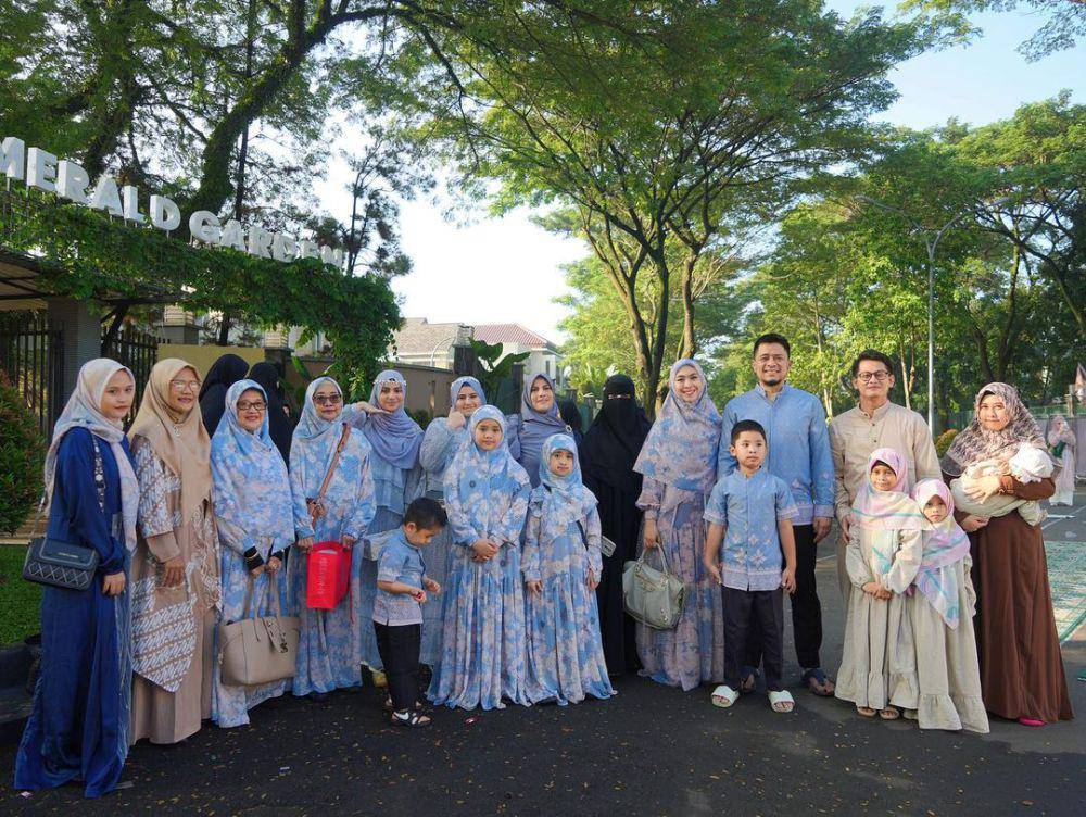 potret keluarga Oki Setiana Dewi (instagram.com/okisetianadewi)