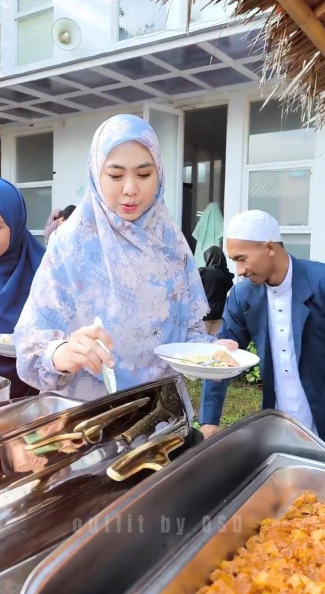 potret Oki Setiana Dewi (instagram.com/okisetianadewi)