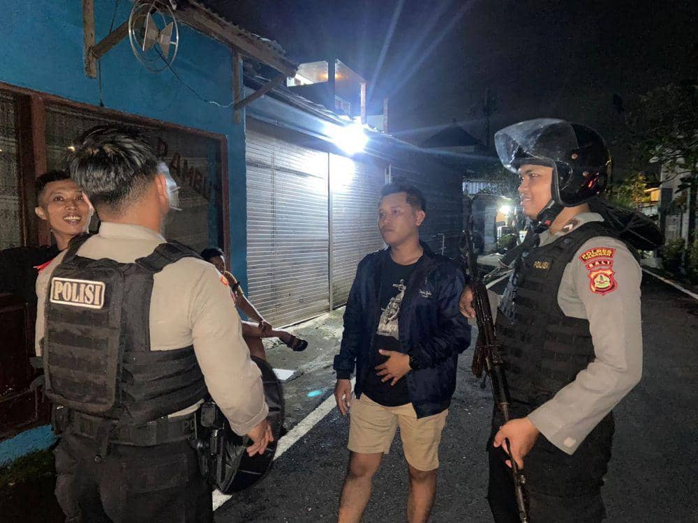 Jajaran Polres Tabanan melakukan kegiatan pengamanan rumah kosong yang ditinggal pemiliknya saat mudik (Dok.IDNTimes/Polres Tabanan)