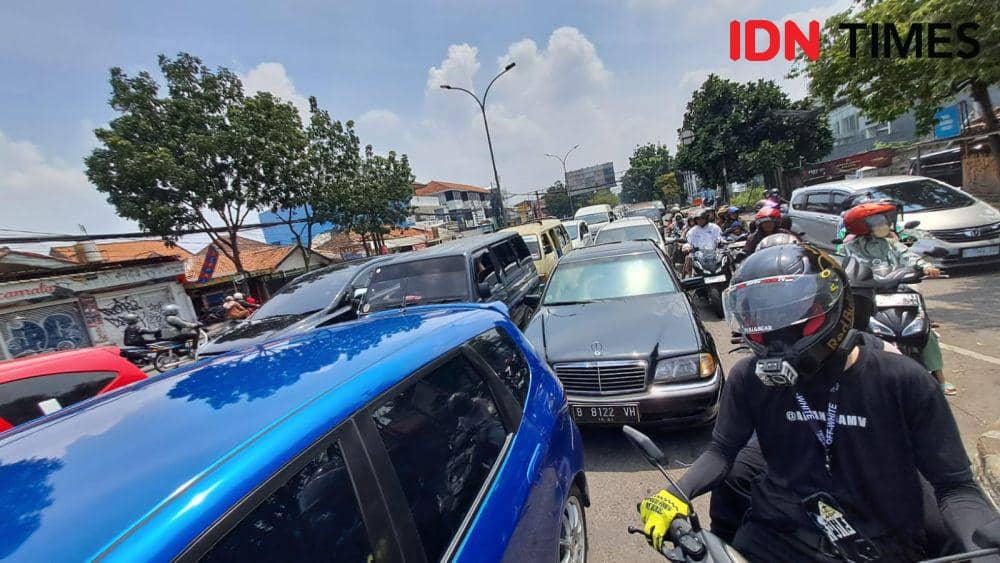 Lalu lintas Dalam Kota Bandung Macet Setelah Salat Idulfitri 2024