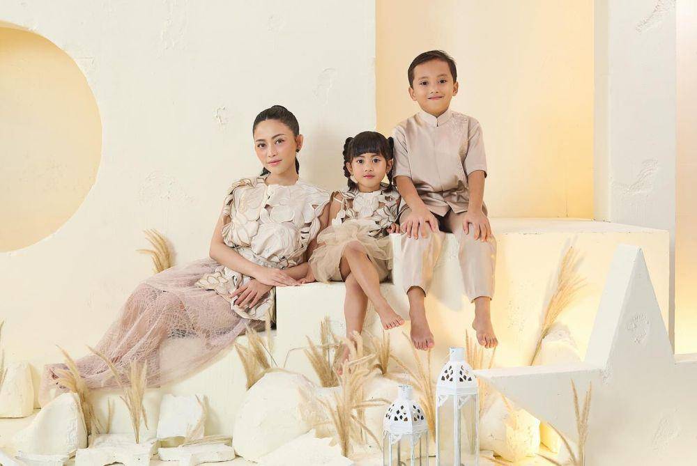 gaya Lebaran artis 2024 (instagram.com/rachelvennya)
