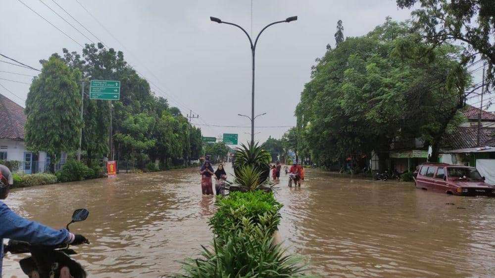 Lebaran di Jatim Diwarnai Bencana Hidrometeorologi Basah
