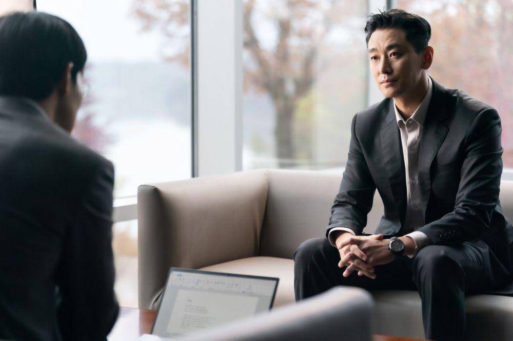 cuplikan Ju Ji Hoon di drakor Blood Free (dok. Disney+ Korea/Blood Free)
