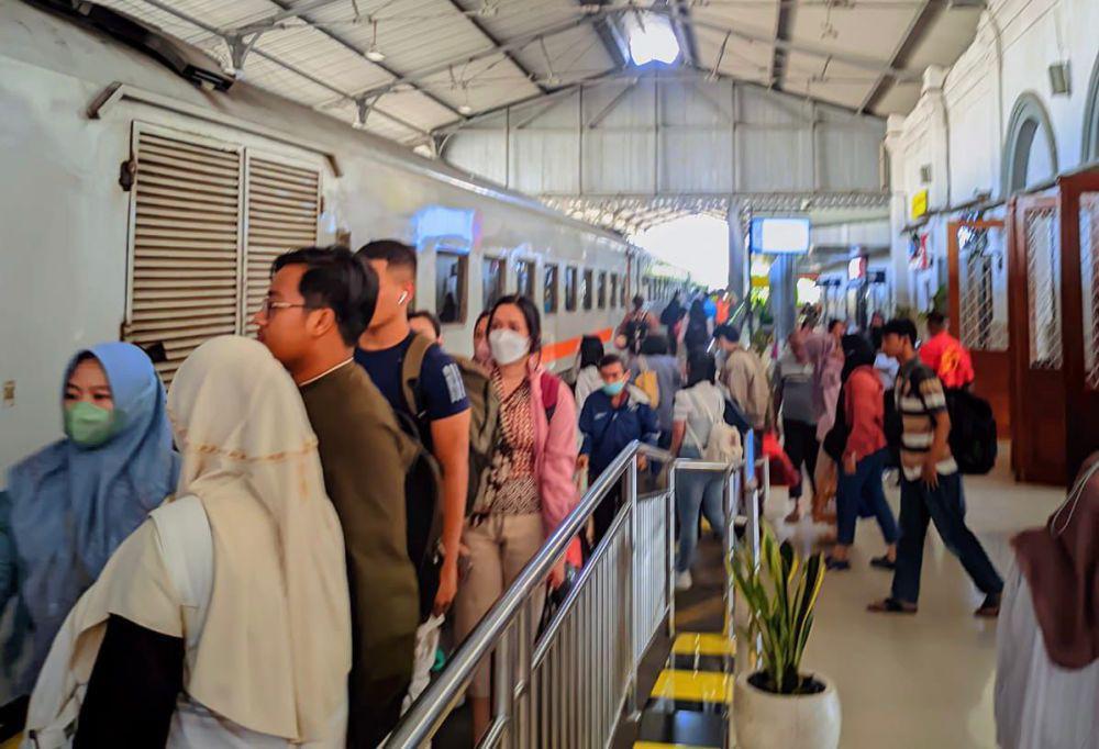 Kereta Api Lokal Sudah Kembali Beroperasi Sampai Stasiun Merak