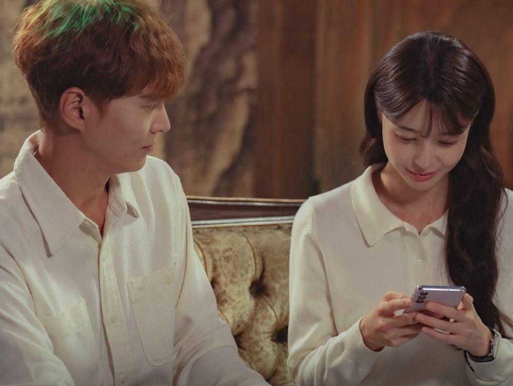 still cut drama The Midnight Studio (instagram.com/channel.ena.d)