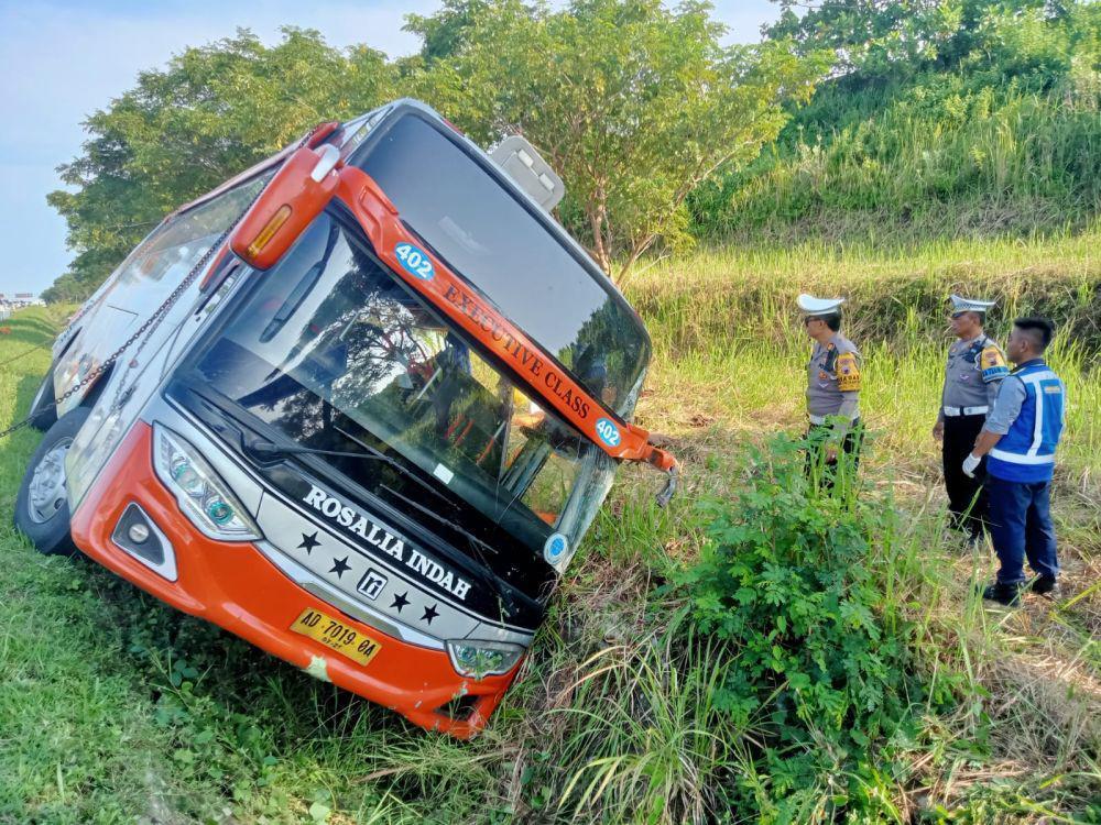 Kecelakaan Bus Rosalia Indah di KM 370: 4 Korban Tewas Teridentifikasi