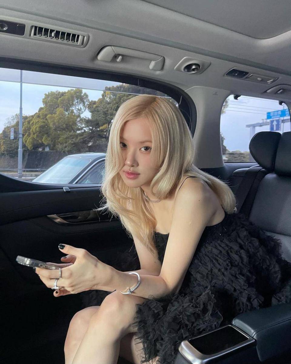 potret Rosé BLACKPINK di Tifanny Co. Event (instagram.com/roses_are_rosie)