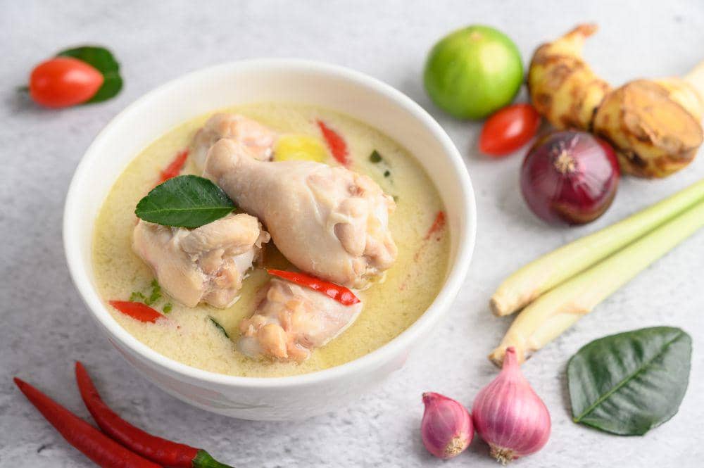 Resep Opor Ayam Presto untuk Menu Lebaran yang Gurih Sedap