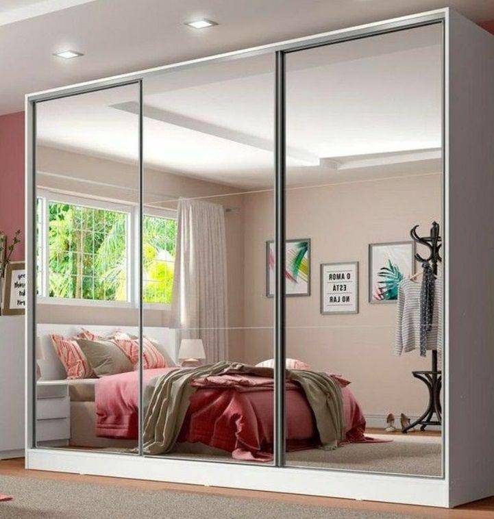 Ilustrasi lemari pakaian 3 pintu sliding kaca (Shopee/CASANOVA INTERIOR)