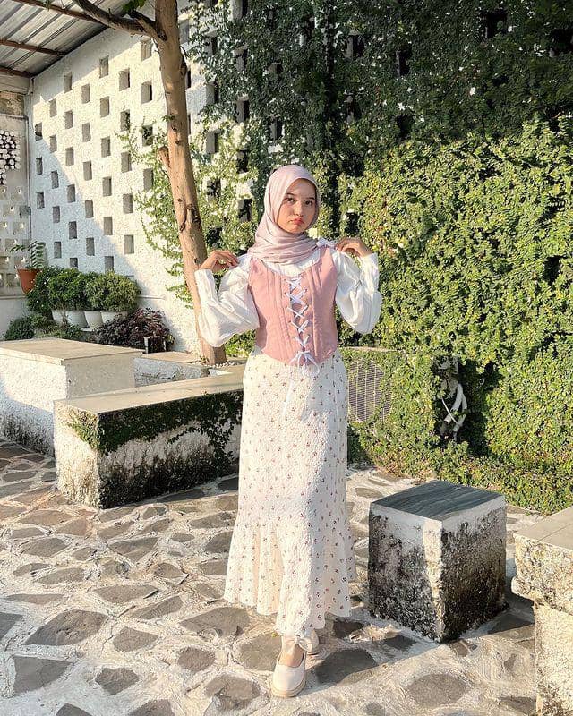 layering outfit ala Siska Amera (instagram.com/siskaamera)