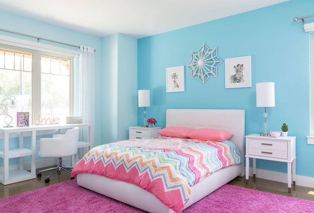 Ilustrasi kombinasi cat warna pink dan biru muda (Pinterest/Robin Bond Interiors)