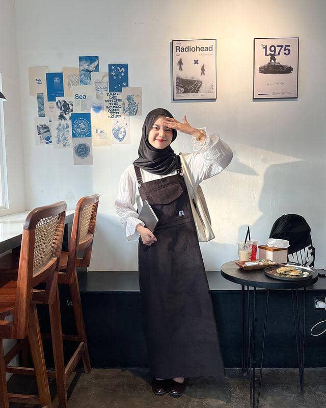 layering outfit ala Siska Amera (instagram.com/siskaamera)