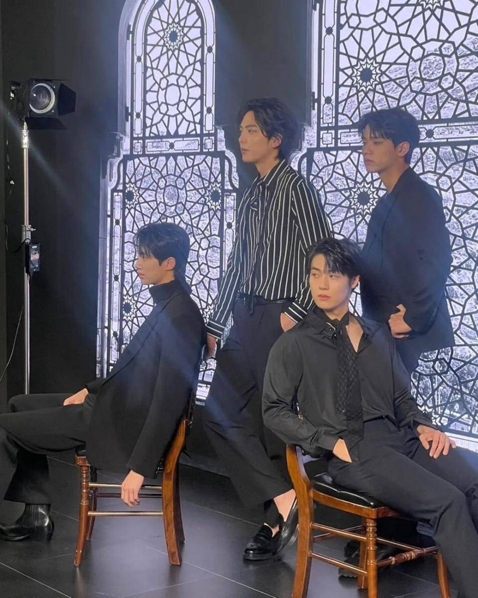 behind the scene foto grup band Eclipse untuk drama Lovely Runner (instagram.com/moonsta___r)