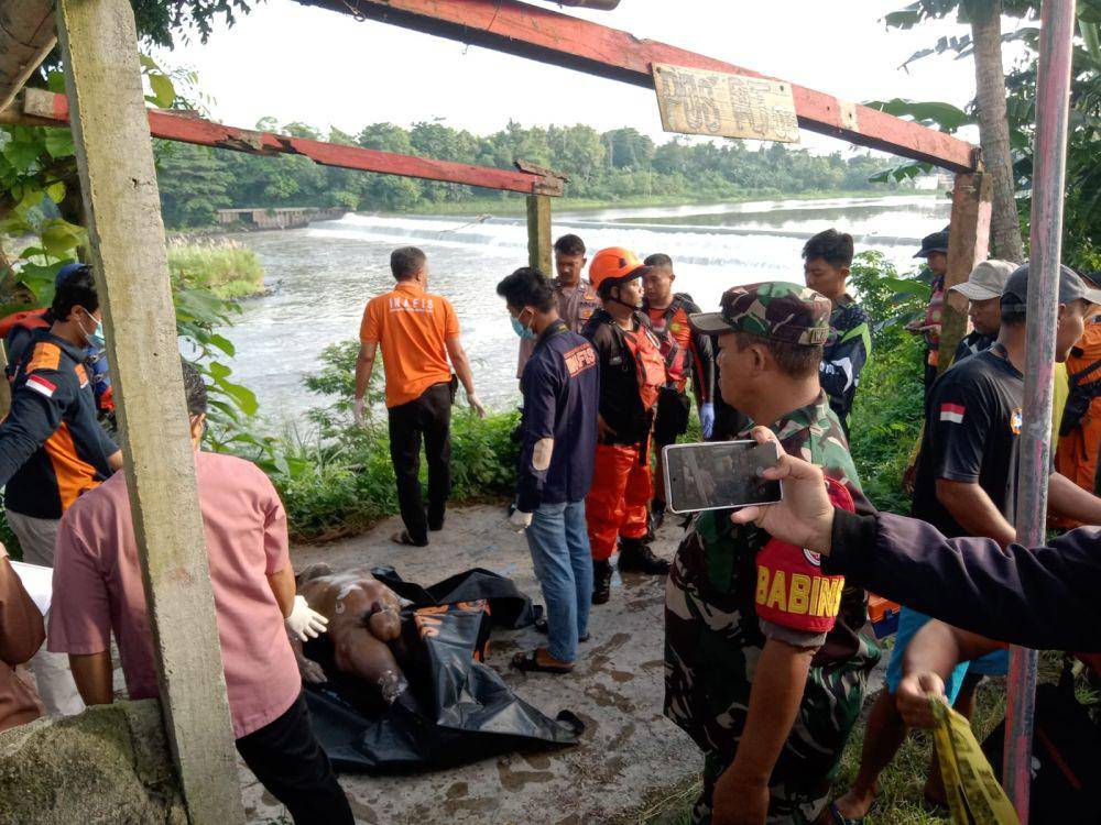 Penemuan mayat mengapung di bawah Jembatan Kretek 1.(Dok.Polres Bantul)