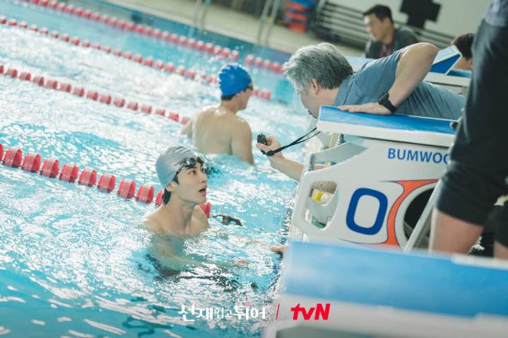 still cut drakor Lovely Runner (dok. tvN/Lovely Runner)