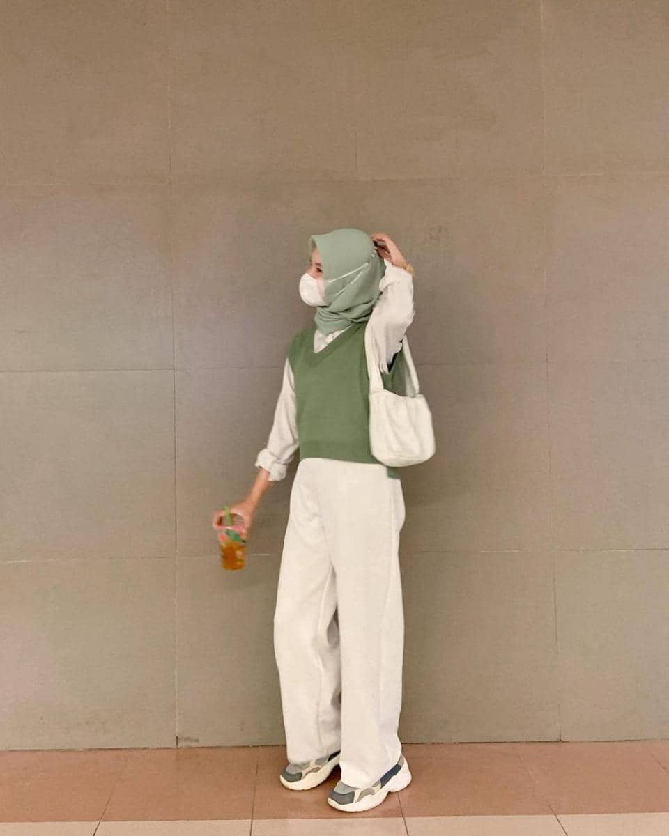 layering outfit ala Siska Amera (instagram.com/siskaamera)