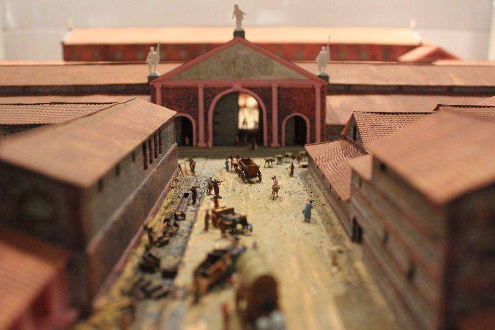 ilustrasi suasana di kota Londinium pada 43 SM (commons.wikimedia.org/HeritageDaily)