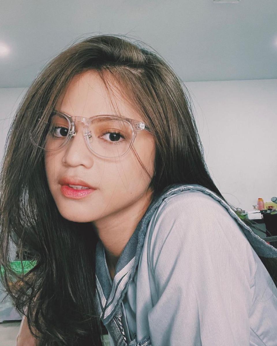 Gaya makeup Maudy Effrosina (instagram.com/maudyeffrosina)