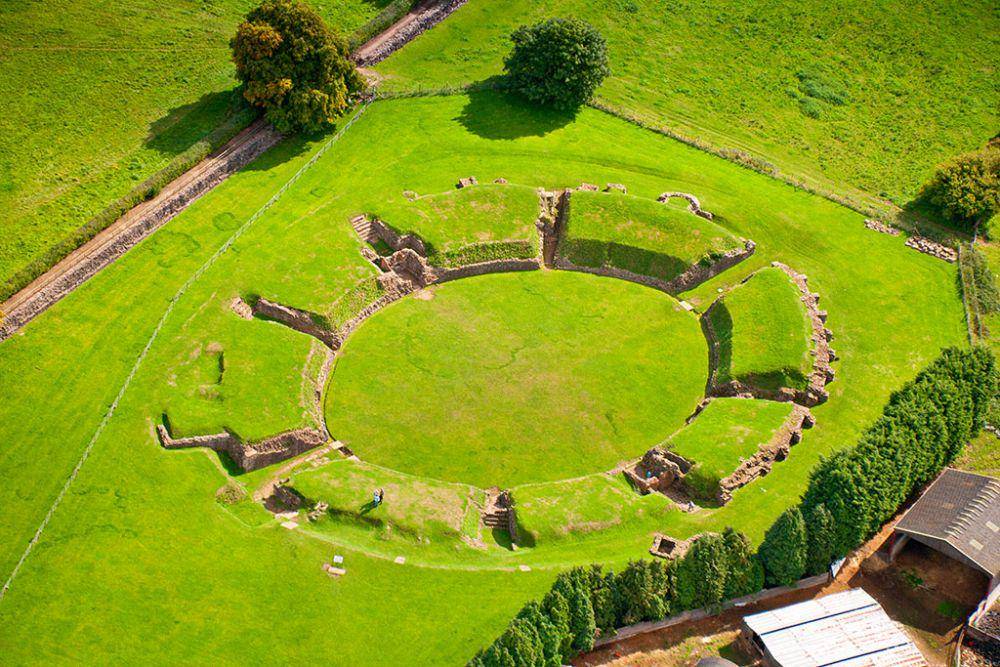 Kota Caerleon di Wales (commons.wikimedia.org/CADW)