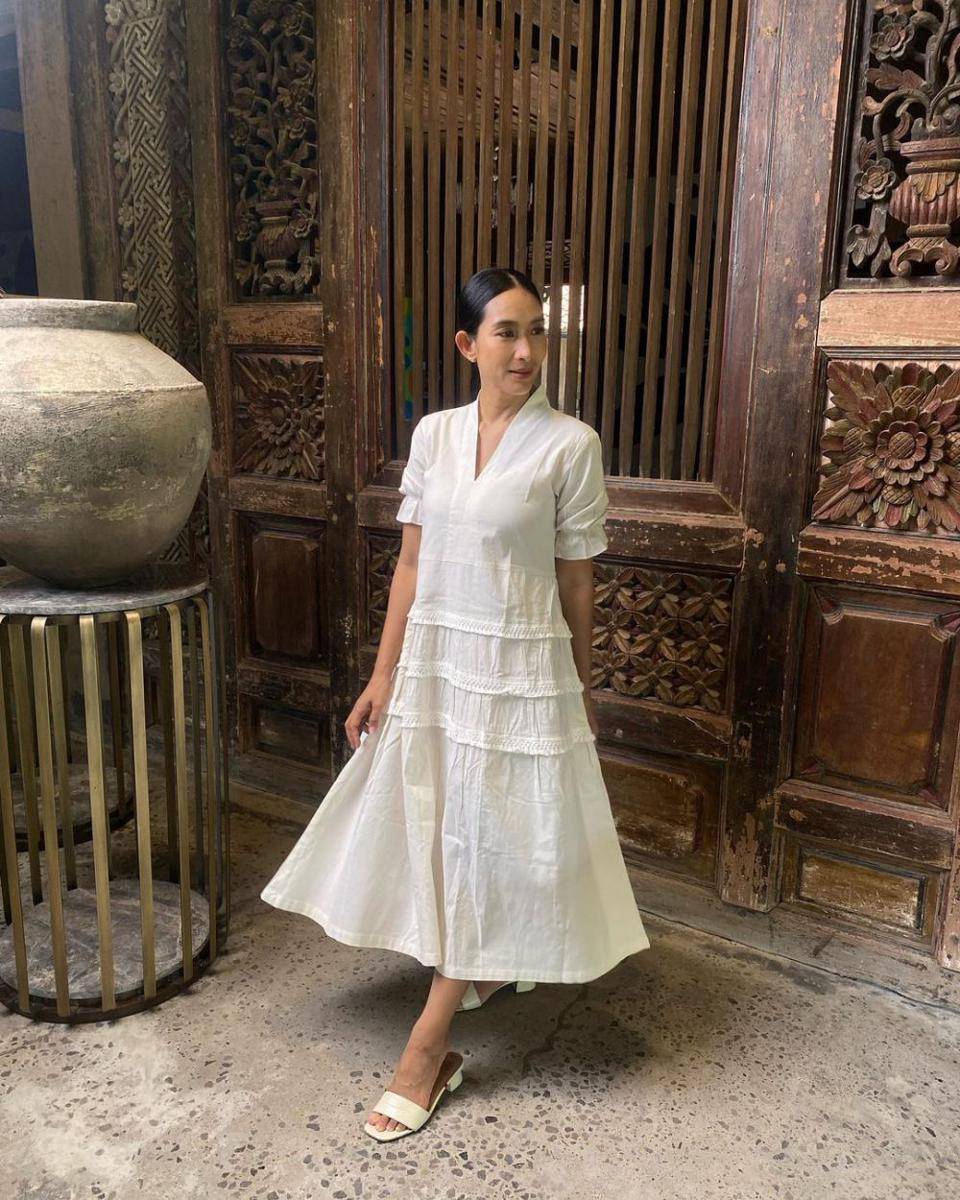 padu padan outfit feminin ala Happy Salma (instagram.com/happysalma)
