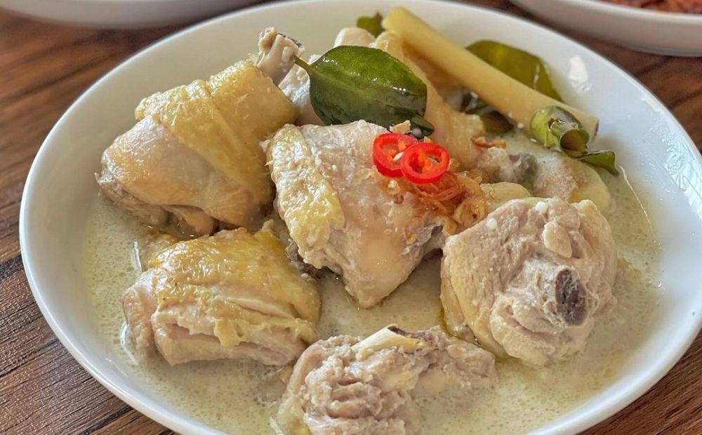 10 Hidangan Ayam Khas Indonesia Paling Enak Versi Taste Atlas 2024