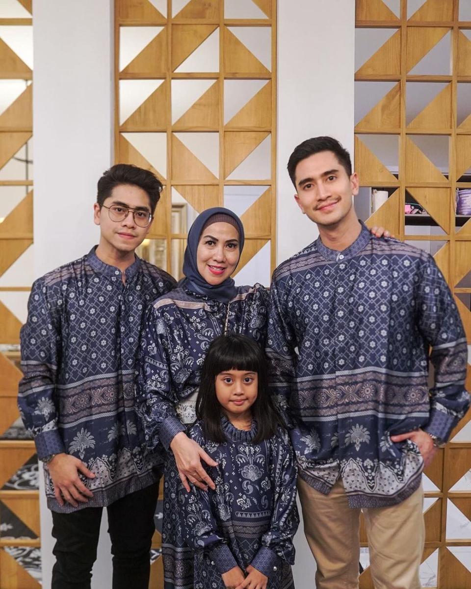 potret keluarga artis rayakan Lebaran (instagram.com/bramastavrl)