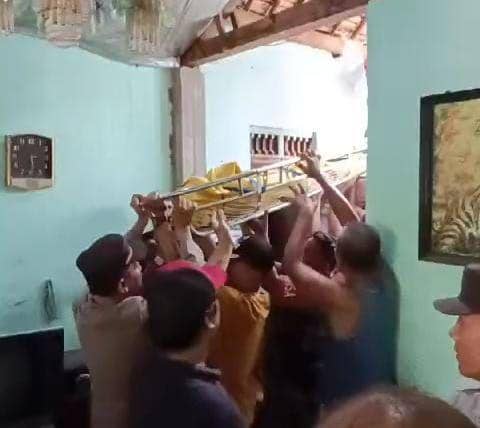 Perbaiki Antena TV, Pria di Madiun Tewas Tersengat Listrik