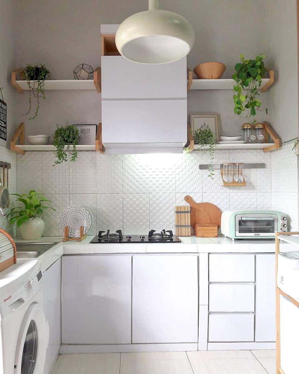 dekorasi rumah tropis (linstagram.com/rumahsriwedari)