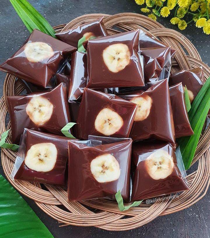 Resep Nagasari Cokelat Isi Pisang, Lembut dan Manis!