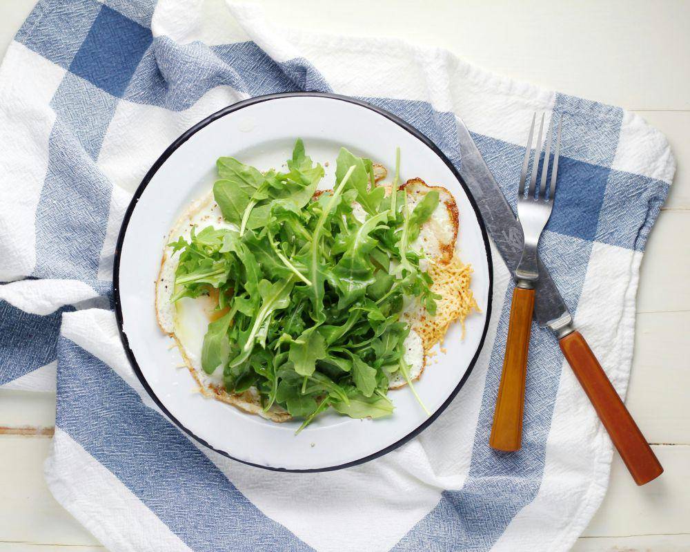 ilustrasi arugula (unsplash.com/sheri silver)