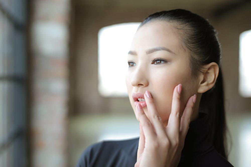7 Penyebab Satu Sisi Wajah Terasa Kebas, Bisa Jadi Stroke!