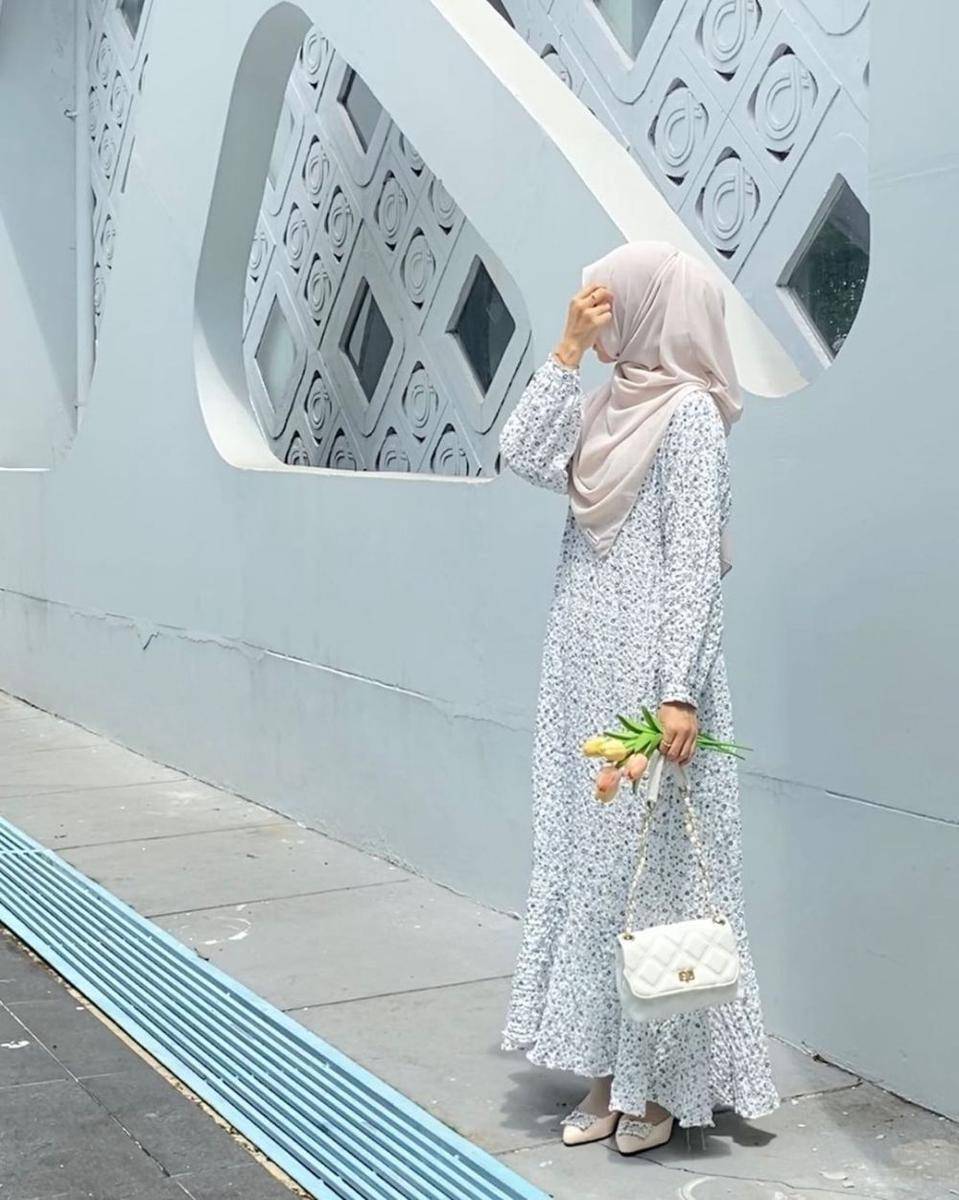 inspirasi OOTD ala Fitri (instagram.com/fitrinurlyh)