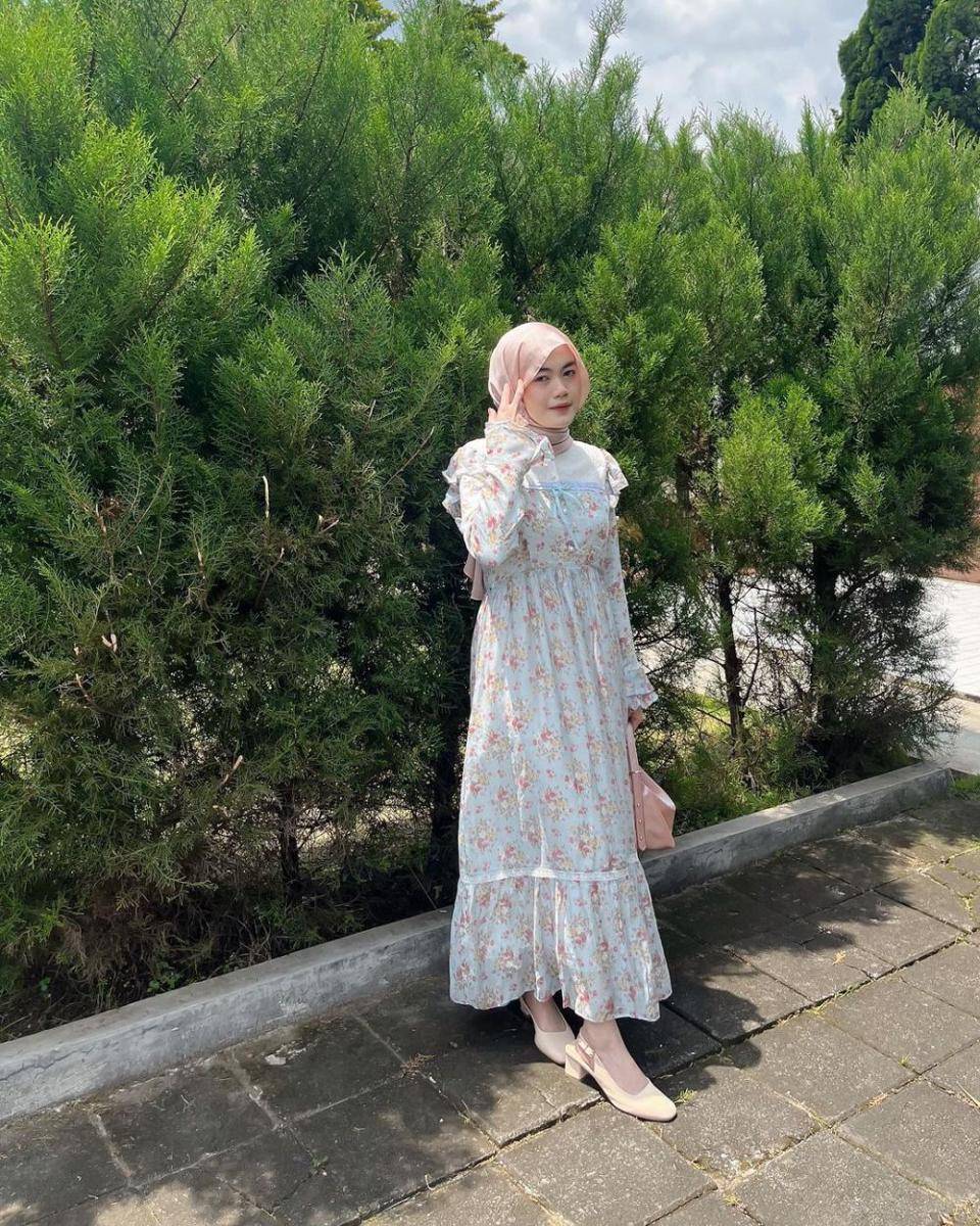 inspirasi OOTD ala Nita Gina (instagram.com/nitaginab)