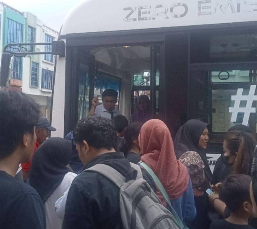 Bus Listrik Medan Jadi Primadona Pemudik dari Luar Kota