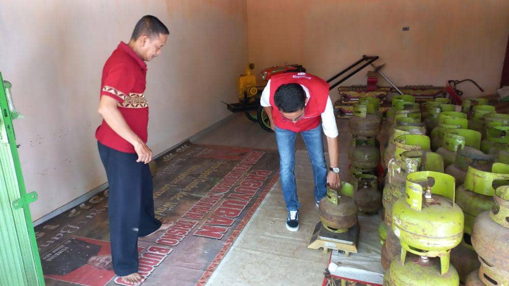 pengecekan langsung ke beberapa pangkalan, Sabtu (13/4/2024) pasokan LPG 3 kg tersedia normal dan mencukupi untuk memenuhi kebutuhan masyarakat. (Dok. Pertamina Lampung).