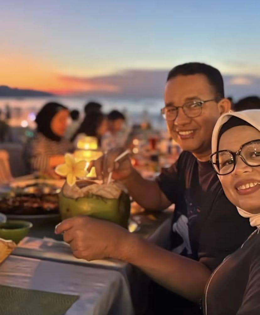 potret Anies Baswedan dan istri liburan di Bali (Instagram.com/fery.farhati)