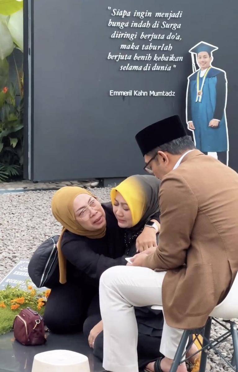 potret Atalia Praratya ziarah ke makam Eril (Instagram.com/ataliapr)