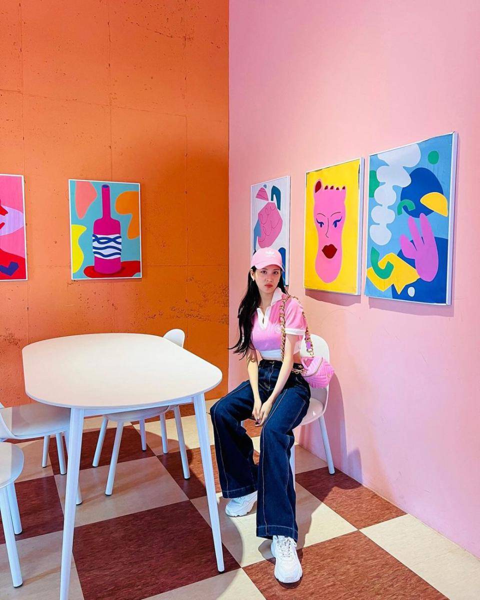 Seohyun SNSD (instagram.com/seojuhyun_s)