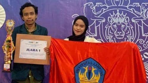 Rodrikson Alpian Medlino, seorang mahasiswa FH Unila 2020 berhasil raih 50 prestasi selama kuliah di Unila (officialunila)