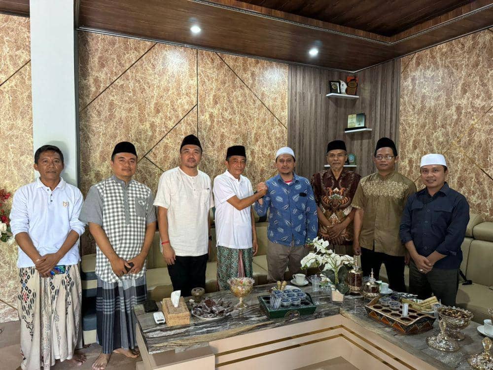 Pengurus PD NWDI Lombok Tengah menemui Bupati Lombok Tengah yang juga Ketua DPD Gerindra NTB Lalu Pathul Bahri. (dok. Istimewa)